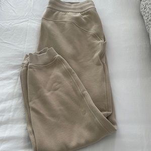 Lululemon joggers